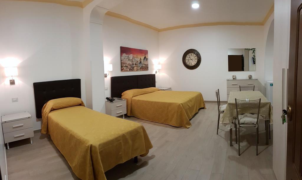 רומא Hotel Artorius מראה חיצוני תמונה